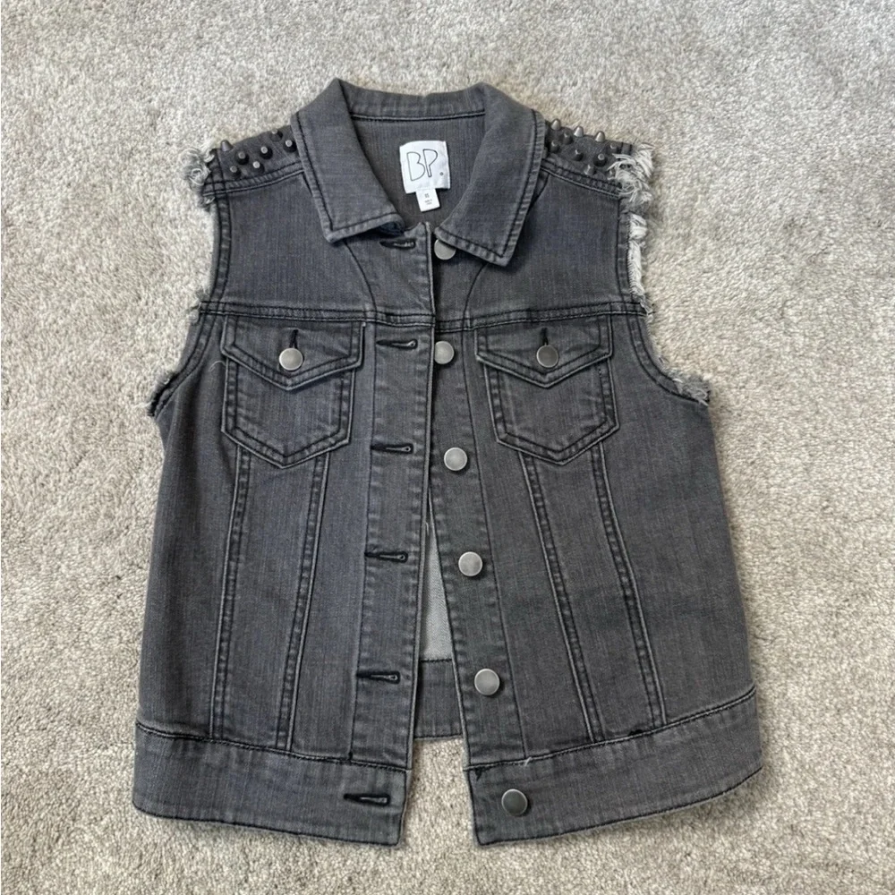 BP Women’s Gray Grey Denim Rock Rocker Biker Moto Studded Vest Jacket XS - Picture 1 of 4